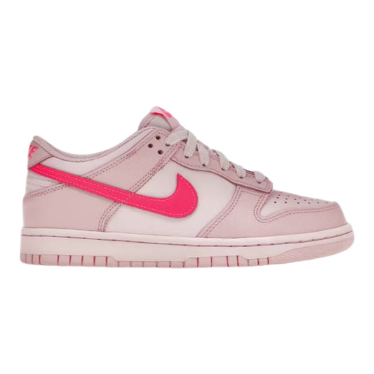 Nike Dunk Low Triple Pink