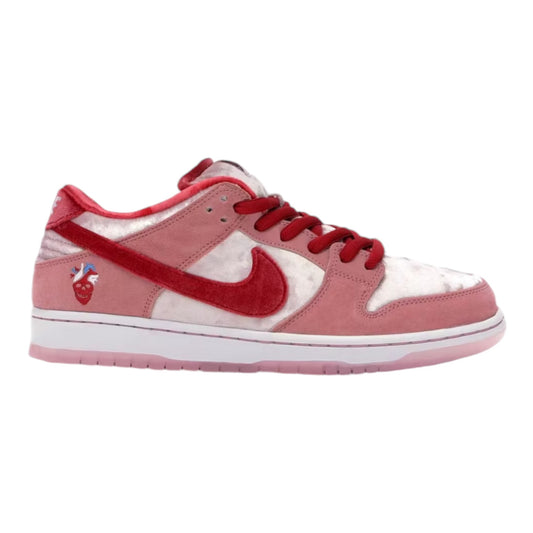 SB Dunks Low “StrangeLove”