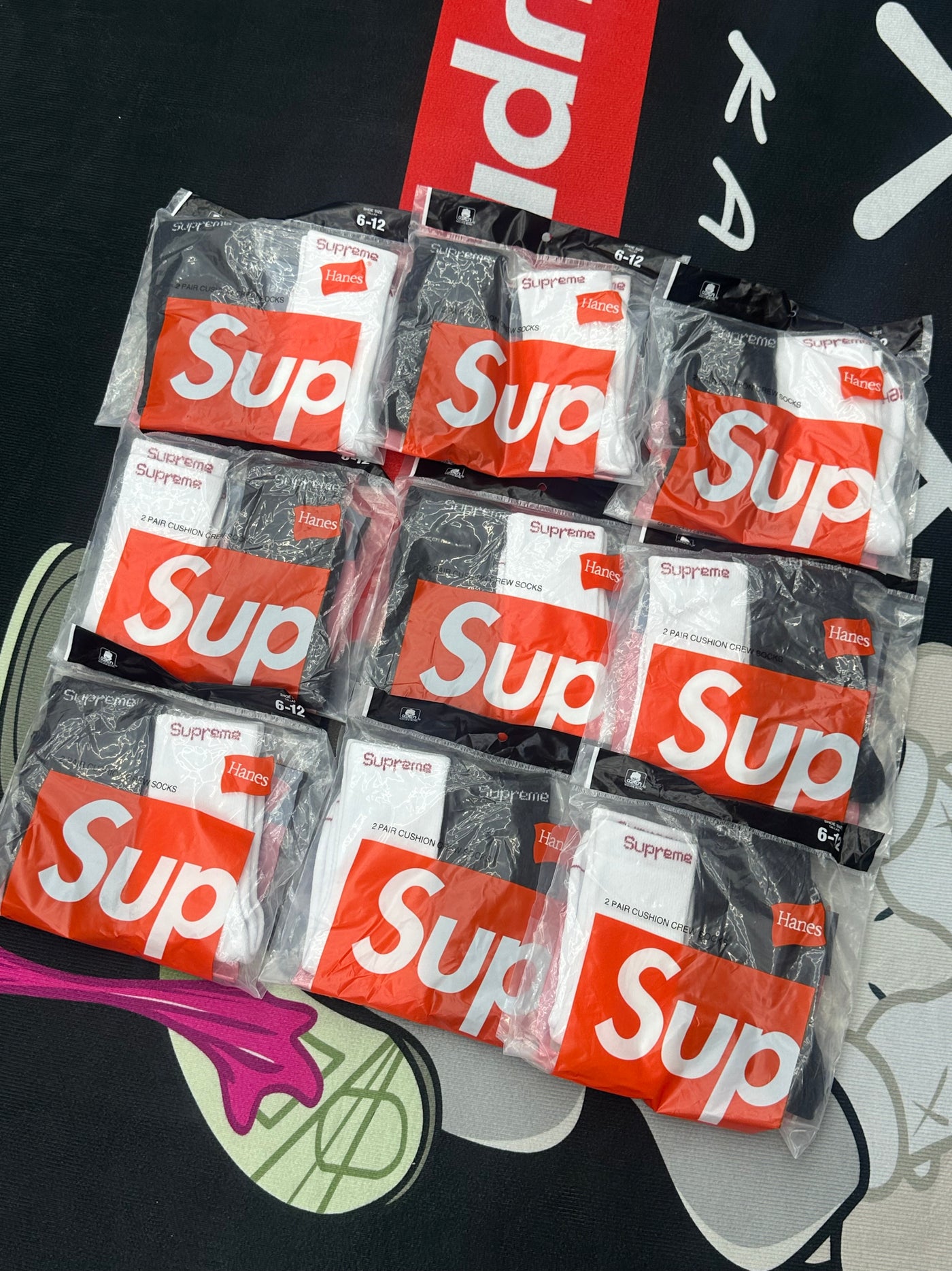 Supreme Socks (2 Pair) Black & White
