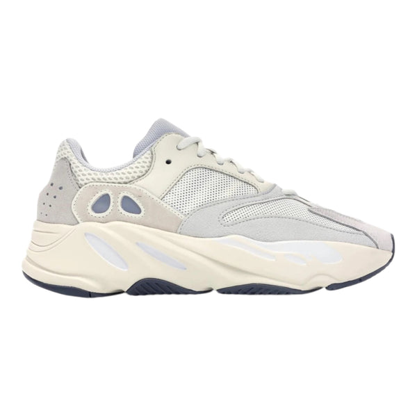 Yeezy 700 “Analog”